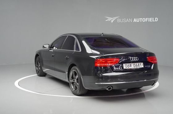 Audi A8 3.0 TDI Quattro D4 — пробег 160 000 км — фото 4 из 5