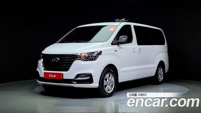 Hyundai Starex 4WD Wagon 11-Seater Smart — пробег 99 161 км — фото 1 из 5