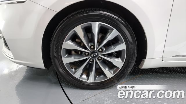 Kia K7 из Кореи Encar