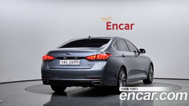 Hyundai Genesis из Кореи Encar