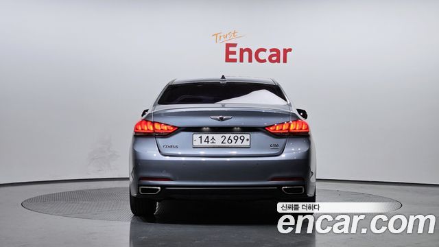 Hyundai Genesis из Кореи Encar
