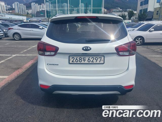 Kia Carens 1.7 VGT Prestige — пробег 152 264 км — фото 2 из 5