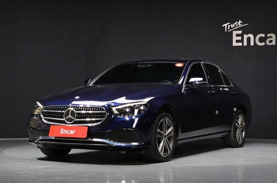 Mercedes-Benz E-Class E350 4MATIC Avantgarde — пробег 25 398 км — фото 1 из 5
