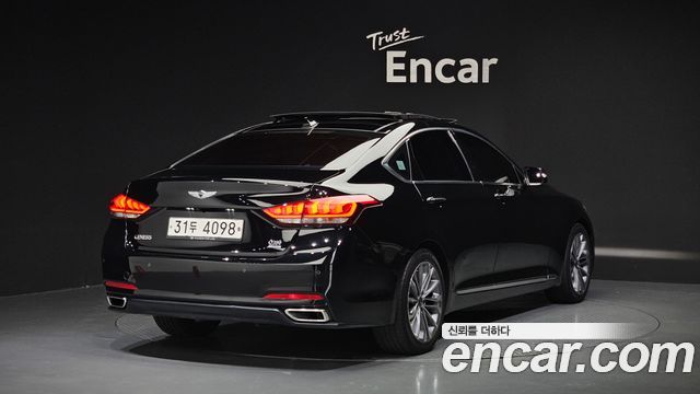 Hyundai Genesis из Кореи Encar