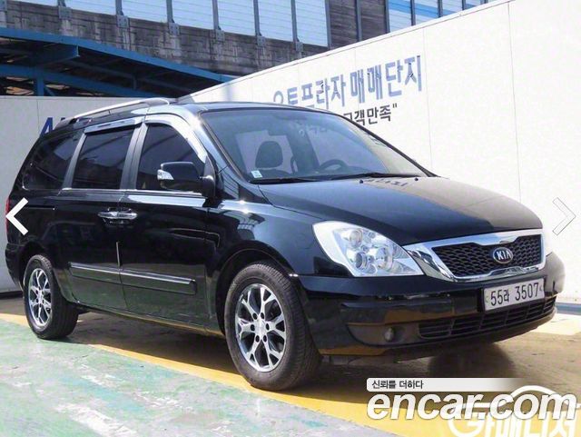 Kia Carnival New Carnival GLX High-Deluxe — пробег 290 220 км — фото 1 из 5