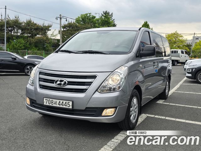 Hyundai Starex 12-Seater Wagon Smart — пробег 87 600 км — фото 1 из 5