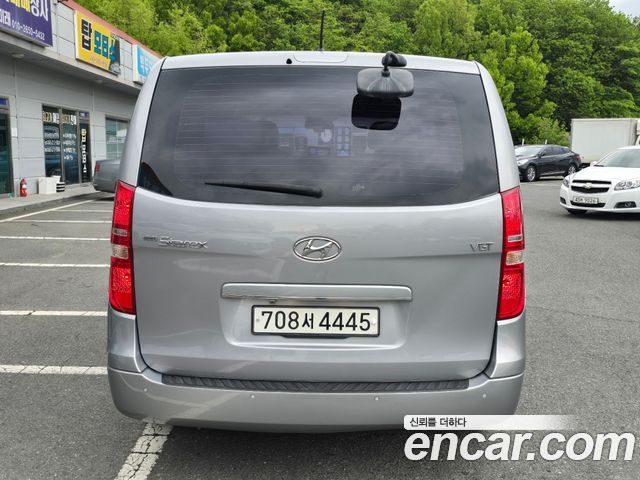 Hyundai Starex 12-Seater Wagon Smart — пробег 87 600 км — фото 4 из 5