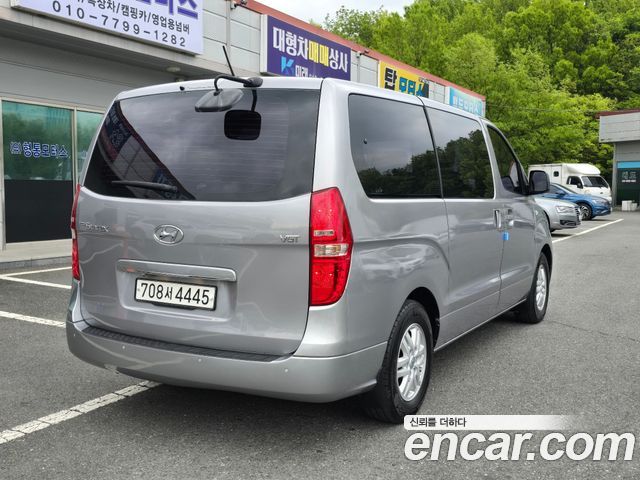 Hyundai Starex 12-Seater Wagon Smart — пробег 87 600 км — фото 5 из 5