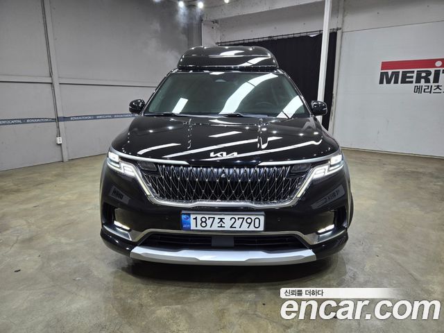 Kia Carnival Gasoline 9-Seater Hi-Limousine Signature — пробег 67 528 км — фото 2 из 5