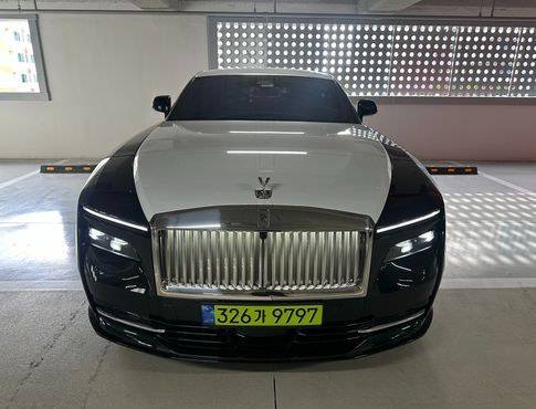Rolls-Royce Spectre Coupe — пробег 2 353 км — фото 1 из 5