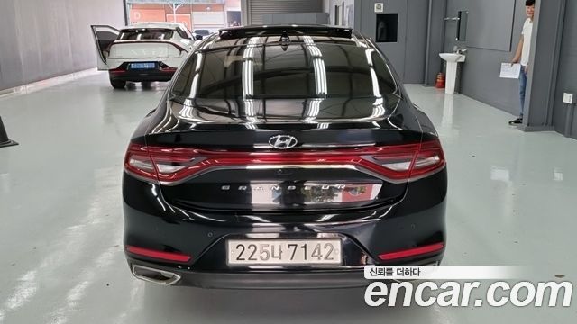 Hyundai Grandeur из Кореи Encar