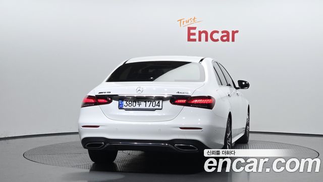 Mercedes-Benz E-Class E220d 4MATIC AMG Line — пробег 62 175 км — фото 4 из 5