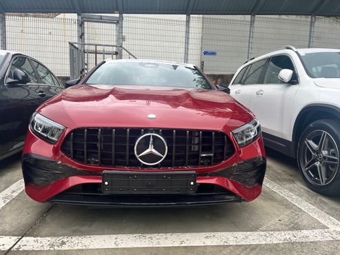 Mercedes-Benz A-Class AMG A35 S AMG 4MATIC Sedan — пробег 60 км — фото 2 из 5