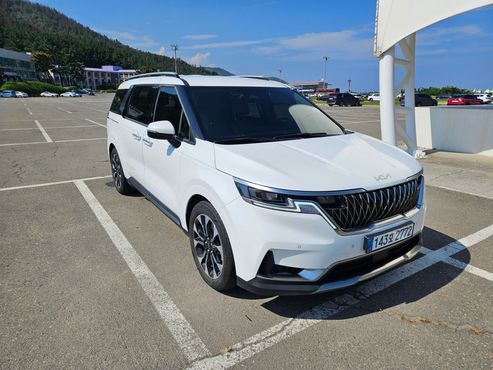 Kia Carnival Gasoline 7-Seater Noblesse — пробег 52 000 км — фото 3 из 5