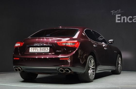Maserati Ghibli 3.0 Diesel 3rd — пробег 113 509 км — фото 2 из 5