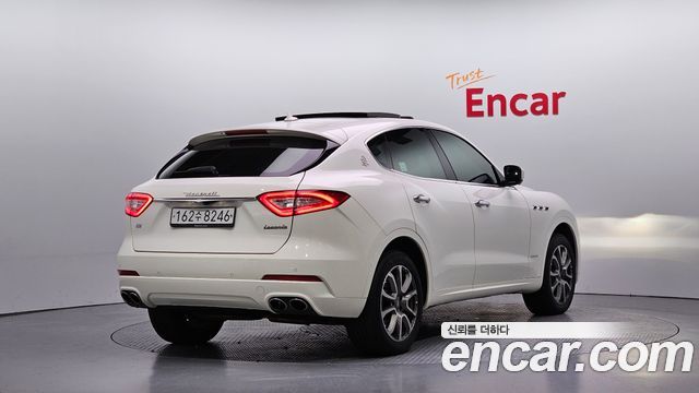 Maserati Levante 3.0 Diesel AWD GranLusso — пробег 64 795 км — фото 2 из 5