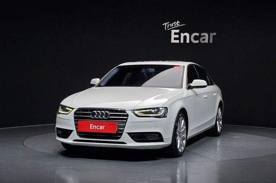 Audi A4 30 TDI Dynamic B8 — пробег 141 499 км — фото 3 из 5