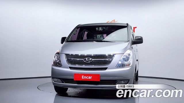 Hyundai Starex 11-Seater Wagon CVX Luxury — пробег 132 494 км — фото 3 из 5