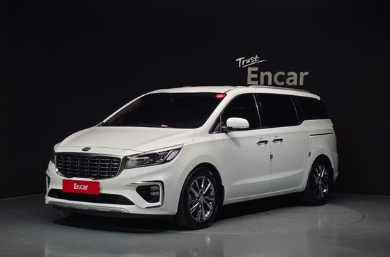 Kia Carnival 7-Seater Limousine VIP — пробег 236 100 км — фото 1 из 5
