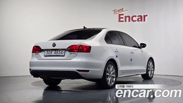 Volkswagen Jetta 2.0 TDI 6th — пробег 90 779 км — фото 2 из 5
