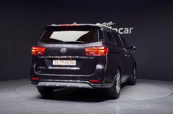 Kia Carnival 9-Seater Noblesse — пробег 95 442 км — фото 4 из 5