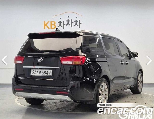 Kia Carnival из Кореи Encar