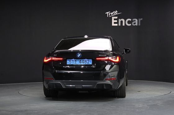 BMW i4 eDrive40 M Sports Pro — пробег 16 828 км — фото 4 из 5