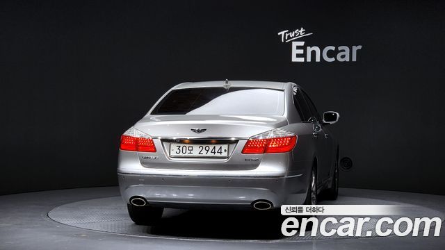 Hyundai Genesis из Кореи Encar