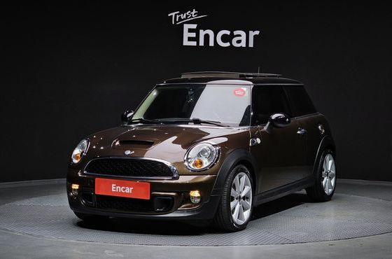 Mini Cooper Standard Second Generation — пробег 115 119 км — фото 1 из 5