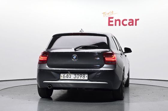 BMW 1-Series 118d Urban Pack1 5Dr — пробег 142 043 км — фото 4 из 5