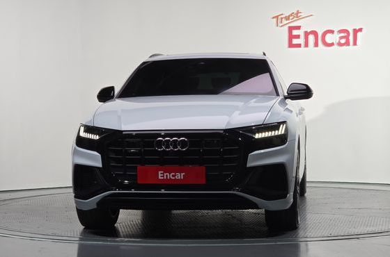Audi Q8 55 TFSI Quattro Premium — пробег 118 822 км — фото 3 из 5