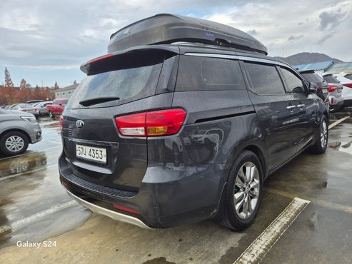 Kia Carnival 9-seater Noblesse — пробег 85 256 км — фото 4 из 5