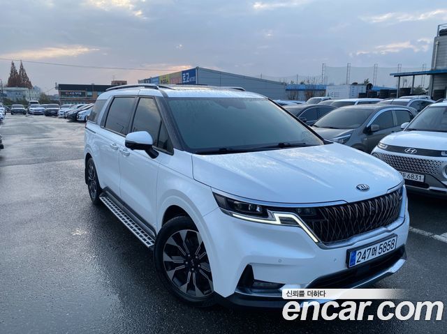 Kia Carnival Diesel 9-Seater Signature — пробег 102 142 км — фото 1 из 5