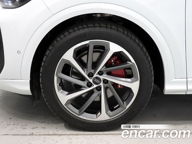 Audi Q5 45 TFSI Quattro Sportback S Line — пробег 15 км — фото 5 из 5