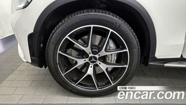 Mercedes-Benz GLC-Class AMG GLC43 4MATIC — пробег 29 221 км — фото 5 из 5