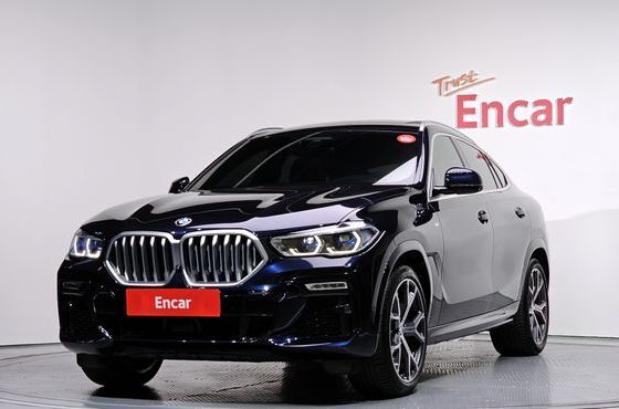 BMW X6 xDrive40i M Sport — пробег 89 700 км — фото 1 из 5