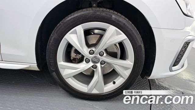 Audi A4 из Кореи Encar