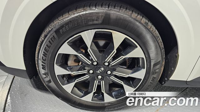 Kia Carnival Gasoline 9-Seater Signature — пробег 30 527 км — фото 5 из 5