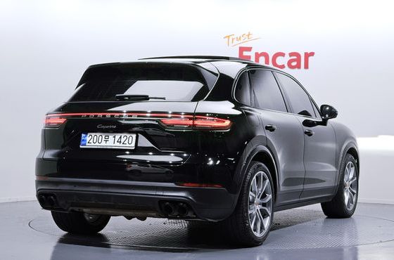 Porsche Cayenne 3.0 PLATINUM EDITION — пробег 63 301 км — фото 2 из 5