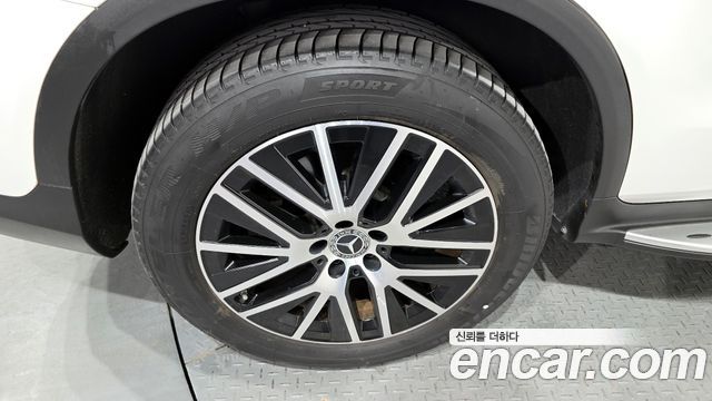 Mercedes-Benz GLC-Class GLC220 d 4MATIC — пробег 37 966 км — фото 5 из 5