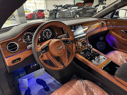 Bentley Continental 4.0 GT — пробег 36 600 км — фото 4 из 5
