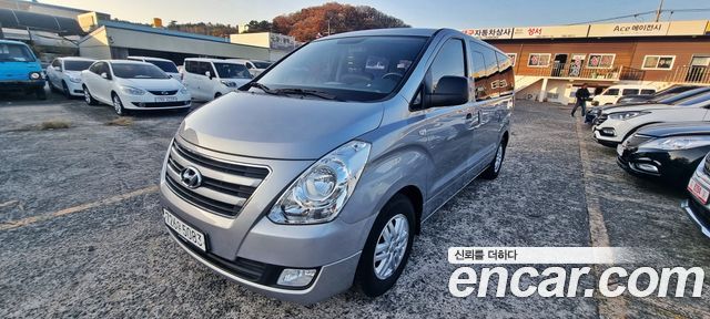 Hyundai Starex 12-Seater Wagon Smart — пробег 137 538 км — фото 2 из 5