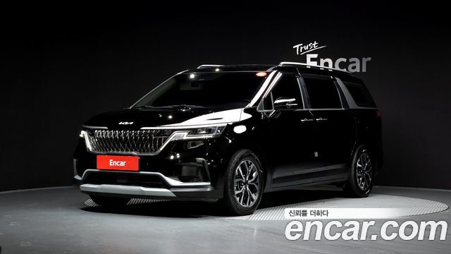 Kia Carnival 9-Seater Prestige — пробег 50 420 км — фото 1 из 5