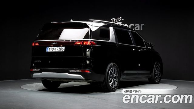 Kia Carnival 9-Seater Prestige — пробег 50 420 км — фото 2 из 5