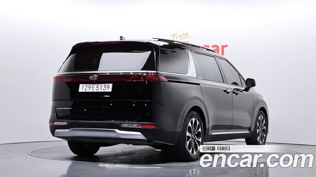 Kia Carnival 9-Seater Signature — пробег 148 518 км — фото 2 из 5