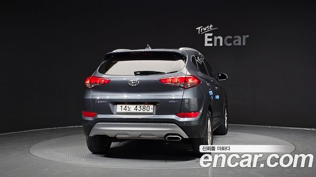 Hyundai Tucson Diesel 1.7 2WD Modern — пробег 92 069 км — фото 4 из 5