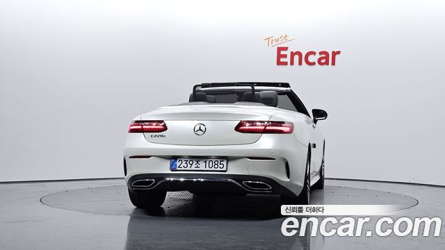 Mercedes-Benz E-Class E220d Cabriolet — пробег 85 221 км — фото 4 из 5