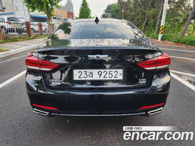 Hyundai Genesis из Кореи Encar