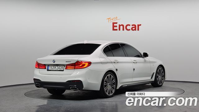 BMW 5-Series 530i M Sport Package Plus — пробег 45 529 км — фото 2 из 5