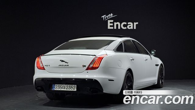 Jaguar XJ 3.0D Premium Luxury LWB X351 — пробег 163 500 км — фото 2 из 5